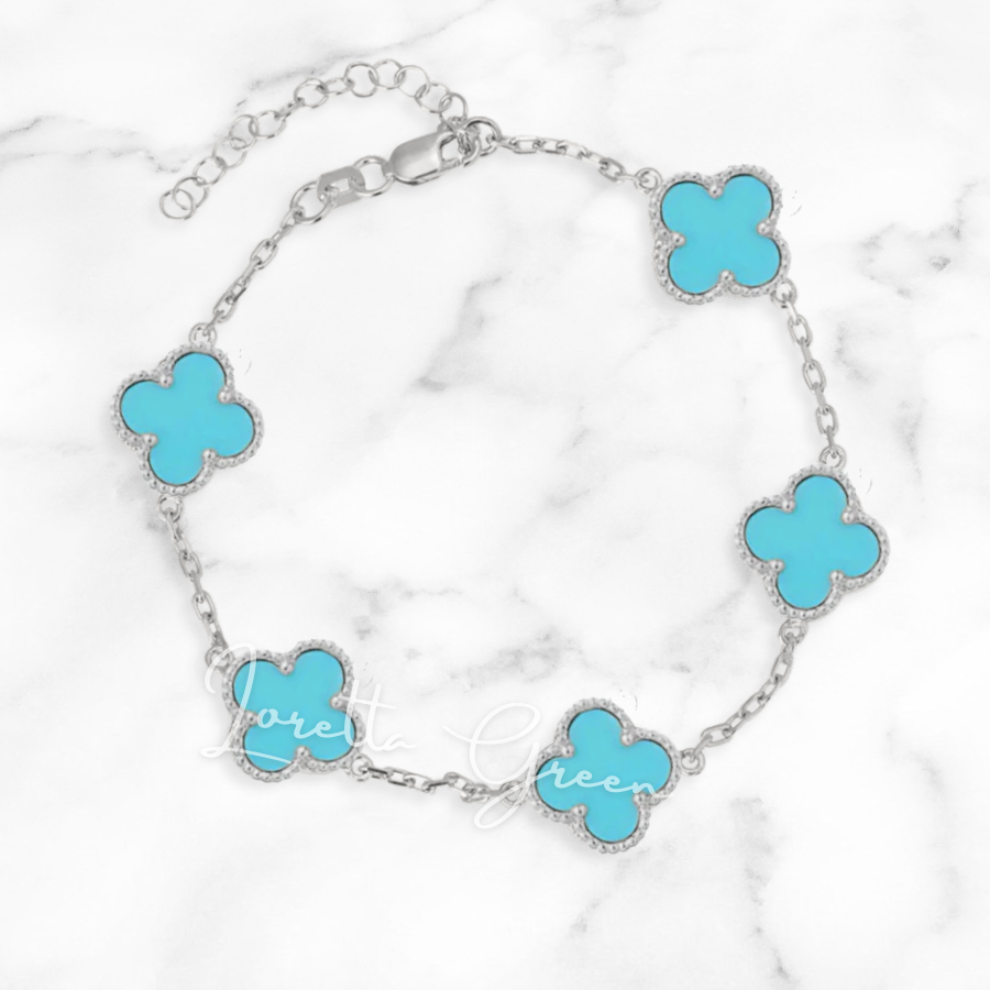 Clover Bracelet on Silver