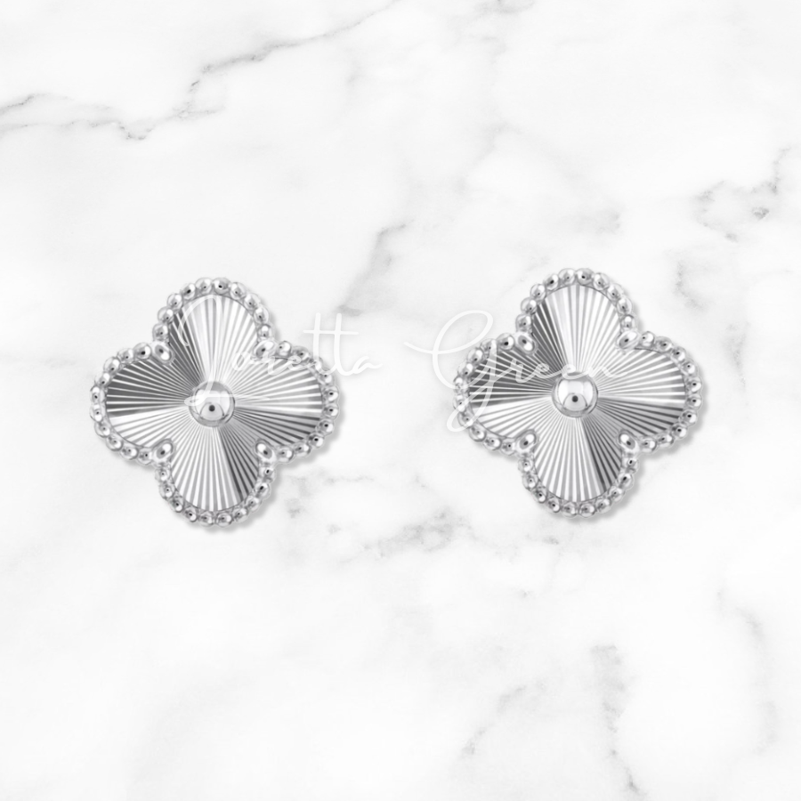 Clover Stud Earrings on Silver