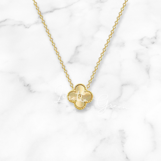 Clover Necklace on Gold