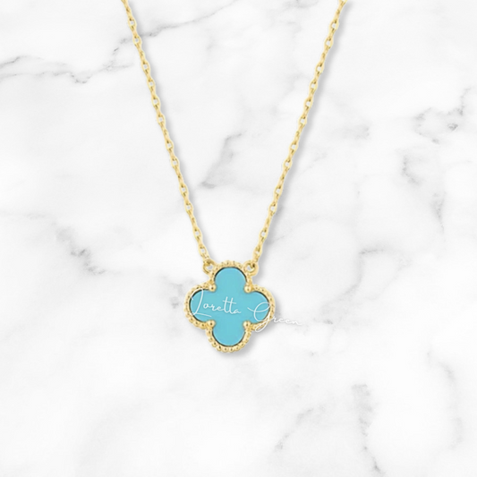 Clover Necklace on Gold
