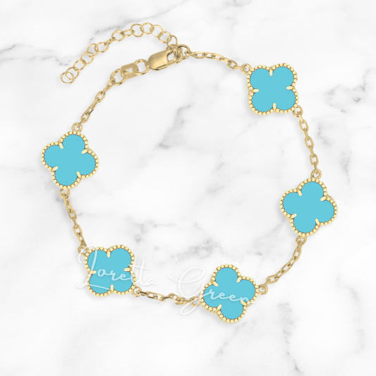 Clover Bracelet on Gold