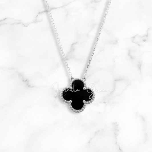 Clover Necklace on Silver